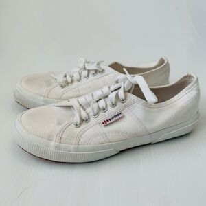 Superga unisex Off-White Canvas Sneakers size 40 (9 womens us 7.5 mens us)